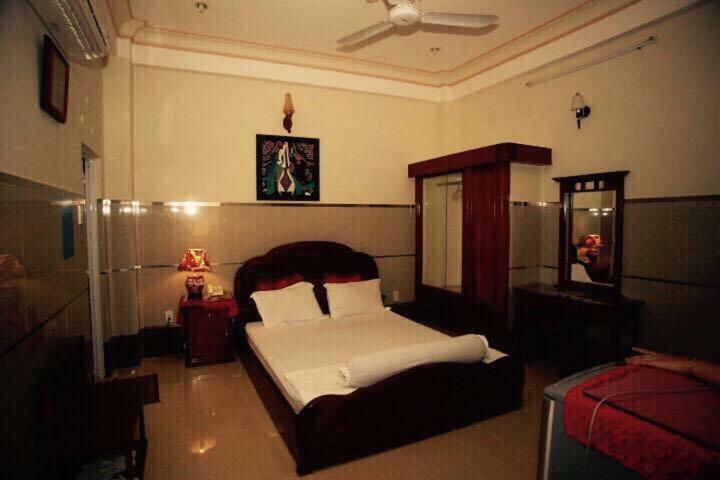Tan Dat Hoa Hotel & Massage Ciudad Ho Chi Minh  Exterior foto