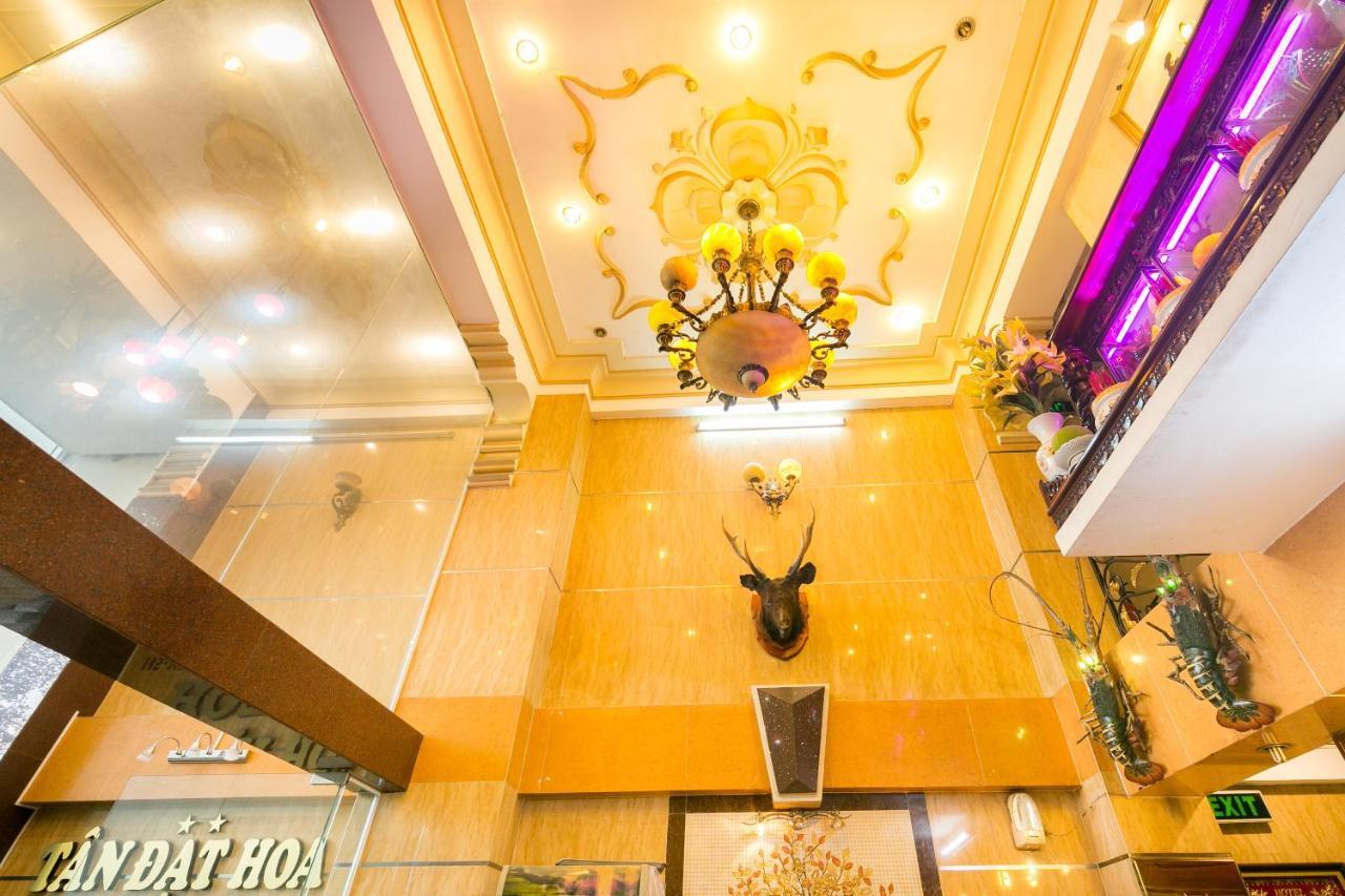 Tan Dat Hoa Hotel & Massage Ciudad Ho Chi Minh  Exterior foto
